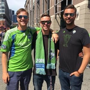 Meet your Posher, Cody